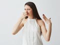 10 Cara Mengatasi Bau Mulut