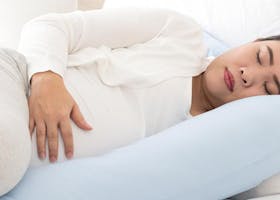 10 Posisi Tidur Ibu Hamil ini Dijamin Bikin Nyenyak!