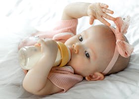 10 Rekomendasi Susu Formula untuk Bayi Usia 0-12 Bulan