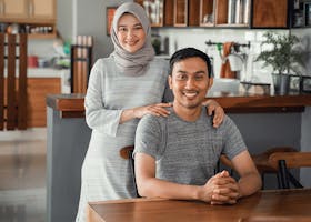 15 Kewajiban Suami terhadap Istri dalam Islam