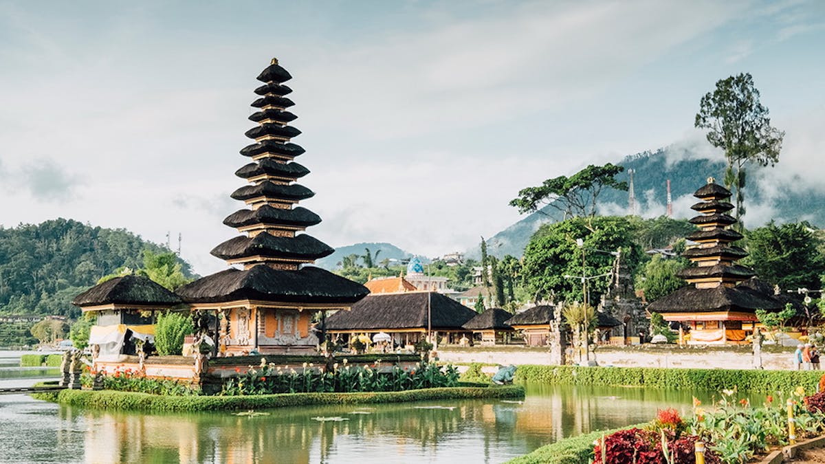 Tempat Wisata Sepanjang Perjalanan Ke Bali