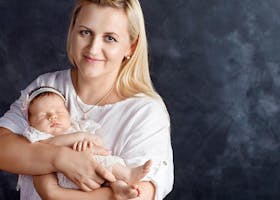 170 Nama Bayi Huruf J untuk Bayi Perempuan yang Menawan