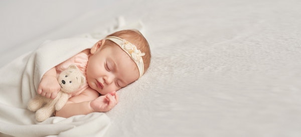 275 Nama Bayi Perempuan Modern Untuk Ibu
