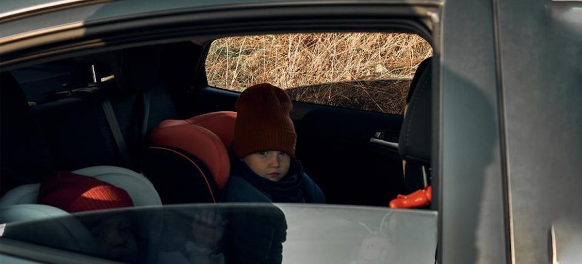 3 Rekomendasi Car Seat Anak untuk Mobil Berukuran Kecil - Ibupedia