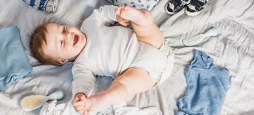 4 Cara Untuk Menghilangkan Noda di Baju Bayi