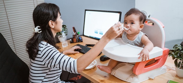 4 Fakta Tentang Ibu Multitasking, Benarkah Tak Selalu Baik?