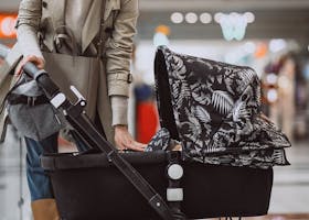 4 Pertimbangan dalam Memilih Stroller Bayi
