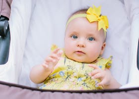 4 Syarat Agar Menjemur Bayi Aman Dilakukan