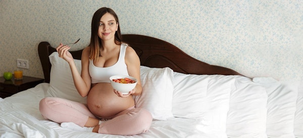 5 Efek Samping Jika Ibu Makan Pedas Saat Hamil
