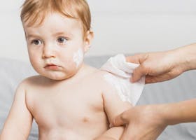 5 Makanan Untuk Kulit Bayi Putih Dan Bersih, Bisa Diberikan Pada Si Kecil!