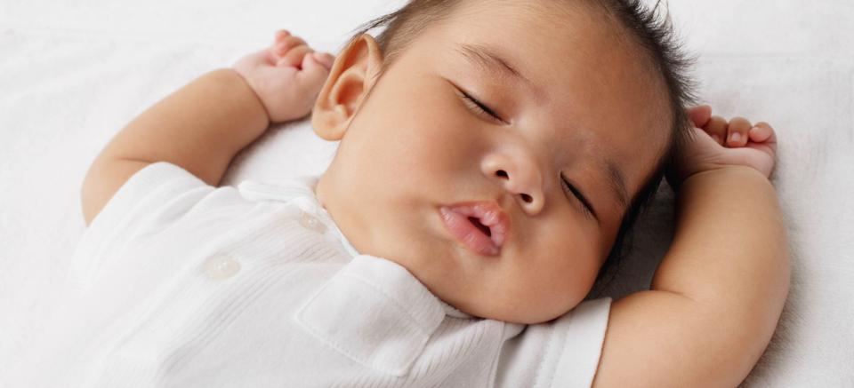 5 Penyebab Bayi Kaget Saat Tidur, Bukan Tanda Bahaya! - Ibupedia