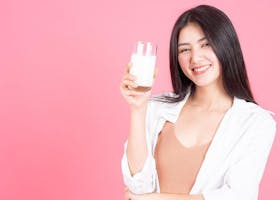 5 Rekomendasi Susu Penambah Berat Badan untuk Perempuan