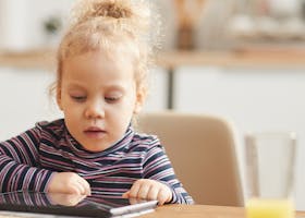 5 Tips Menerapkan Aturan untuk Anak Bermain Gadget 