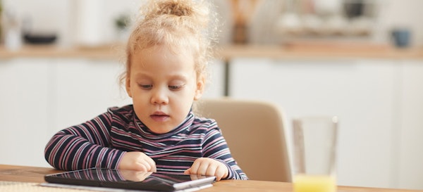 5 Tips Menerapkan Aturan untuk Anak Bermain Gadget 