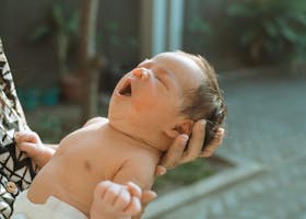 5 Tips Menjemur Bayi Di Tengah Buruknya Polusi Udara Ibukota