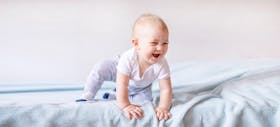 6 Gaya Bayi Merangkak dan Cara Menstimulasinya