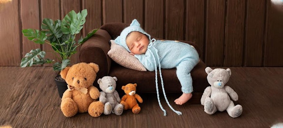 7 Artis Ini Lakukan Newborn Photoshoot, Gemas Banget!