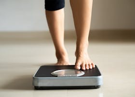 7 Cara Menurunkan Berat Badan yang Aman Setelah Melahirkan