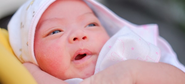 7 Cara Mengatasi Sariawan pada Bayi