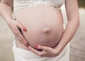 7 Komplikasi Kehamilan yang Perlu Ibu Hamil Waspadai