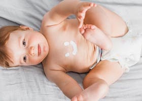 7 Rekomendasi Skincare Untuk Bayi Baru Lahir Terbaik