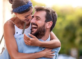 8 Cara Membuat Suami Bahagia, Praktekkan Sekarang, Yuk!