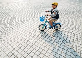 8 Cara Mengajarkan Anak Naik Sepeda