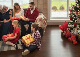 8 Ide Perayaan Natal Di Rumah, Tetap Seru Dan Menyenangkan