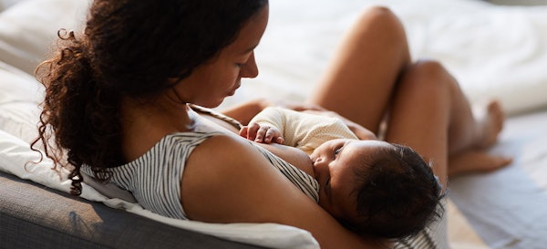 8 Manfaat ASI bagi Ibu dan Bayi