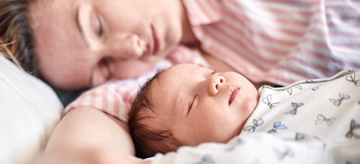 8 Manfaat yang Didapat Saat Ibu Tidur Bersama dengan Bayi - Ibupedia