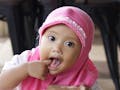 8 Rekomendasi Jilbab Anak Terbaru, Bikin Si Kecil Tampil Beda!