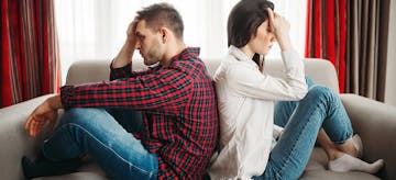 8 Tanda Kehidupan Pernikahan Sedang di Fase Marriage Burnout