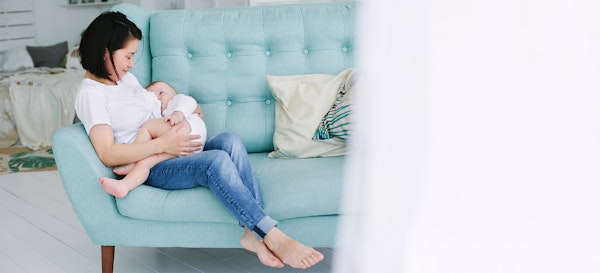 8 Tips untuk Ibu Menyusui yang Bekerja Agar ASI Tetap Terjaga