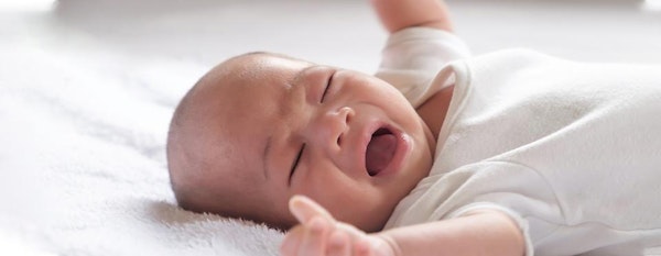 9 Penyebab Bayi Menangis Setelah Menyusu