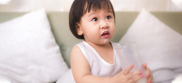 Agar Si Kecil Tidak Lemas, Bolehkah Minum Susu Saat Diare?	