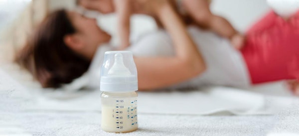 Aman Atau Bahaya, Bolehkah ASI Dicampur Susu Formula?