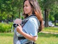Amankah gendongan bayi (baby carrier) model backpack?