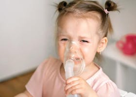 Bayi Tampak Kesulitan Bernapas? Hati-Hati Gejala Bronkopneumonia!