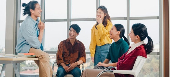 Bikin Hidup Lebih Tenang, Ini Cara Hentikan Kebiasaan Bergosip