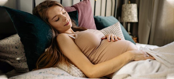 Bolehkah Ibu Hamil Tidur Terlentang Meski Masih Nyaman?