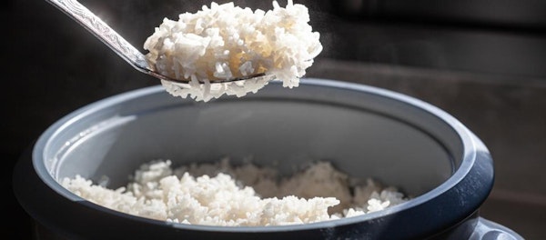 Matang Sempurna, Cara Memasak Nasi Yang Tepat Pakai Kompor & Rice Cooker