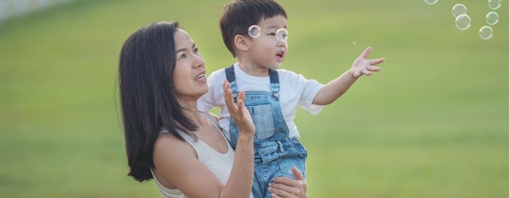 Cara Menghindari Anak Minta Gendong Terus