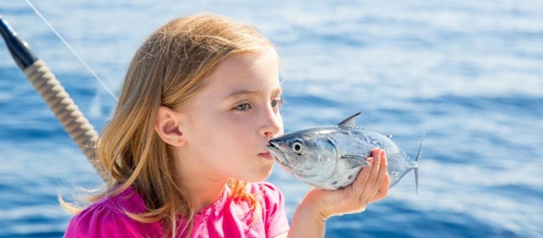 Cuma Mitos! Anak Mencium Ikan, Bisa Cegah Ileran Dan Speech Delay