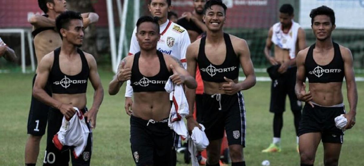 4 Manfaat penting pakai sport bra saat kamu olahraga, cewek wajib tahu