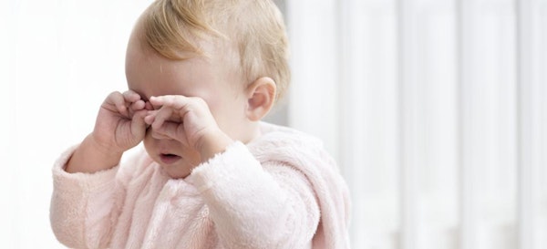 Hindari Mata Bayi Belekan Ditetesi ASI, Ini Alasannya!