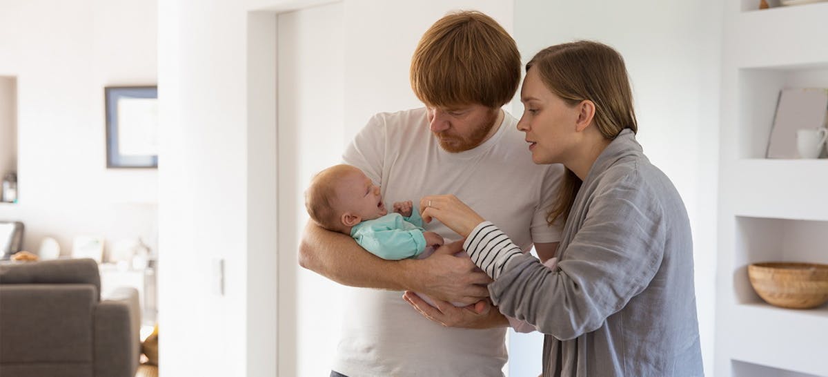 Kenali 10 Penyebab Bayi Menangis Terus Ibupedia Kenali 10 Penyebab Bayi Menangis Terus Ibupedia