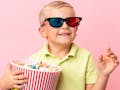 Ketahui Risiko Yang Perlu Dipertimbangkan Saat Mengajak Anak Nonton Bioskop