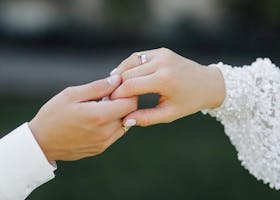 Kumpulan 30 Ucapan Pernikahan yang Unik dan Modern