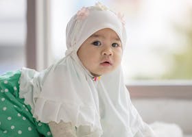 Memilih Nama Bayi Dari AlQuran dan Mengenal Arti Di Baliknya