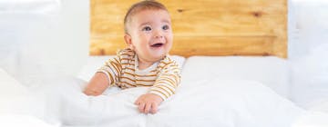 Menerapkan Jadwal Tidur, Menyusui, dan Bermain Pada Bayi